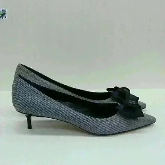 Butter Women's Grey/Black Leather Bow Tie Pointed Toe Kitten Heel Shoes Sz US 10 - Picture 7 of 11